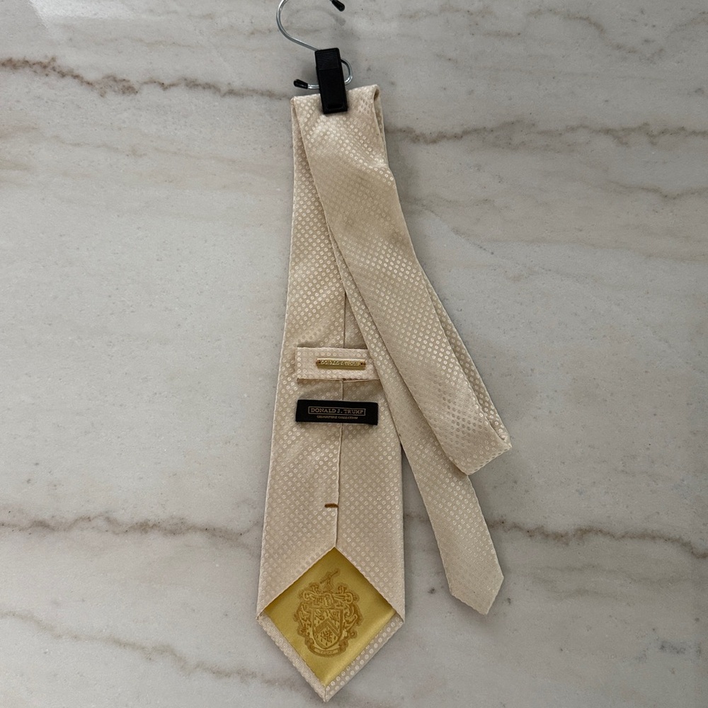Donald J. Trump Signature Dotted Woven Silk Gold Tie